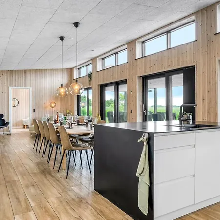 Holiday home Bridgette Hadsund